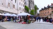 La Place du Village : Rencontres à la brocante de printemps à Chambéry